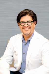 Dr. Miguel Canales provides Pleasanton California hair transplant services via travel program to/from the San Francisco Bay Area